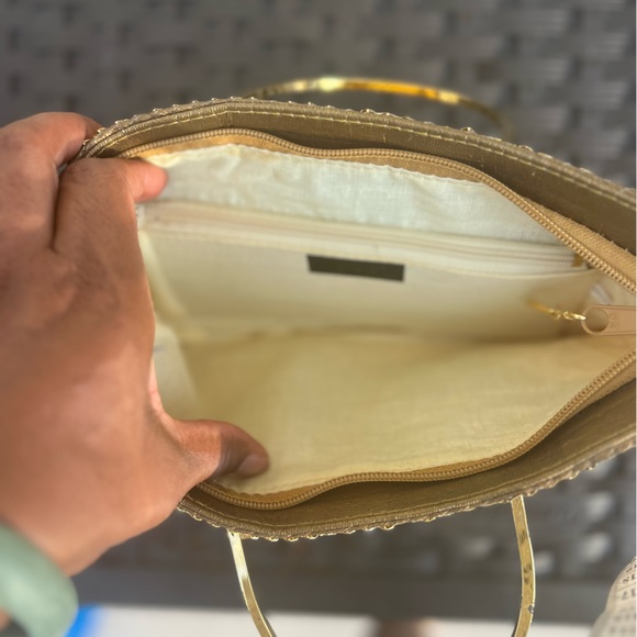 GOLD TONE CHAIN MAIL HANDBAG - Picture 7 of 7